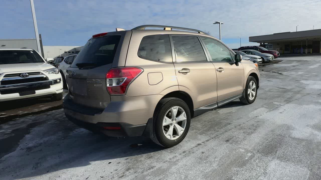Thumbnail: 2016 Subaru Forester - 8