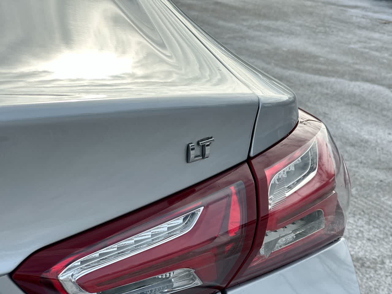 Thumbnail: 2020 Chevrolet Malibu - 18