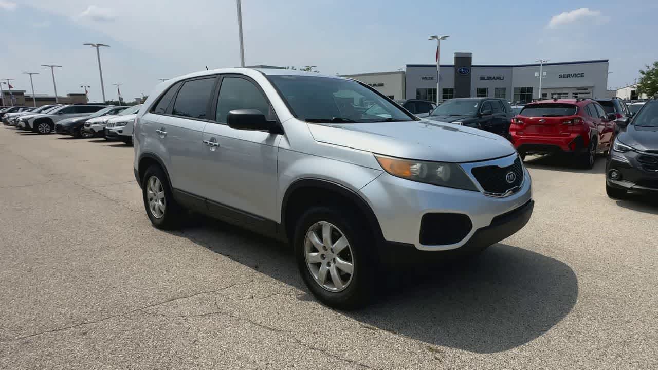 Thumbnail: 2011 Kia Sorento - 2