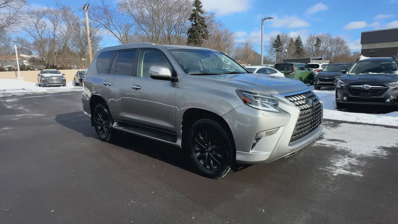 Thumbnail: 2020 Lexus GX - 2