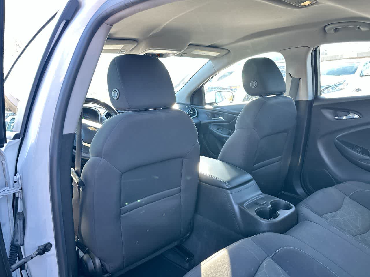 Thumbnail: 2017 Chevrolet Volt - 22