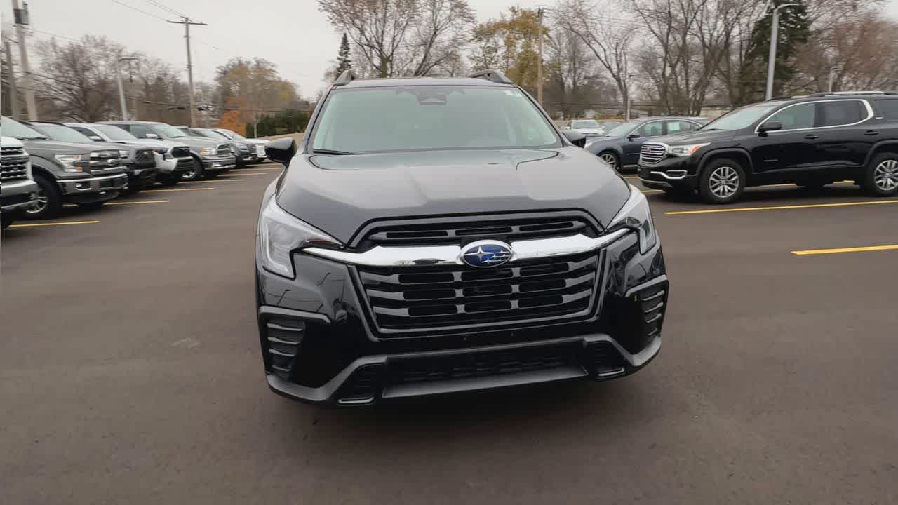 2025 Subaru Ascent Premium photo 3
