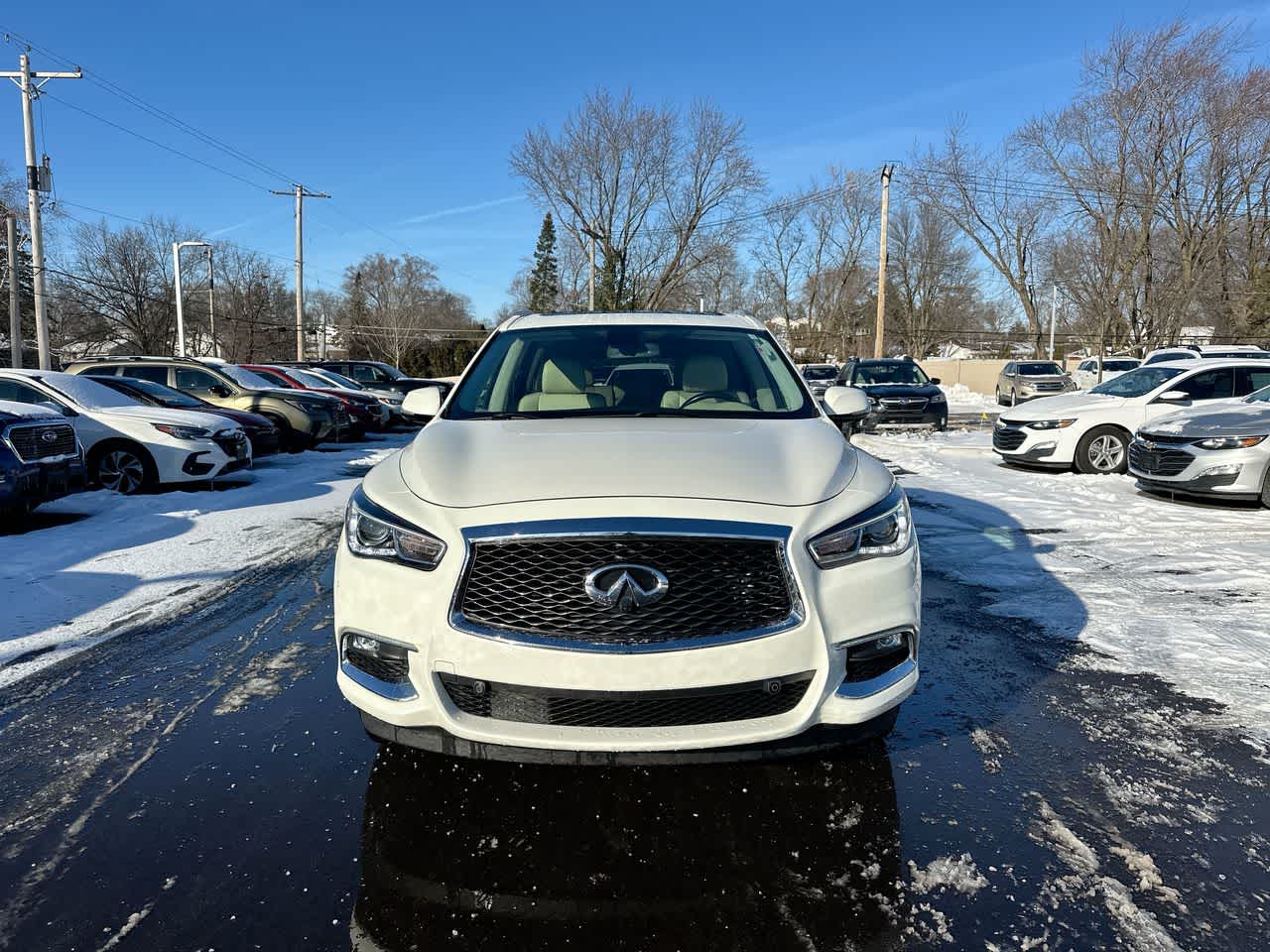 Thumbnail: 2017 INFINITI QX60 - 16