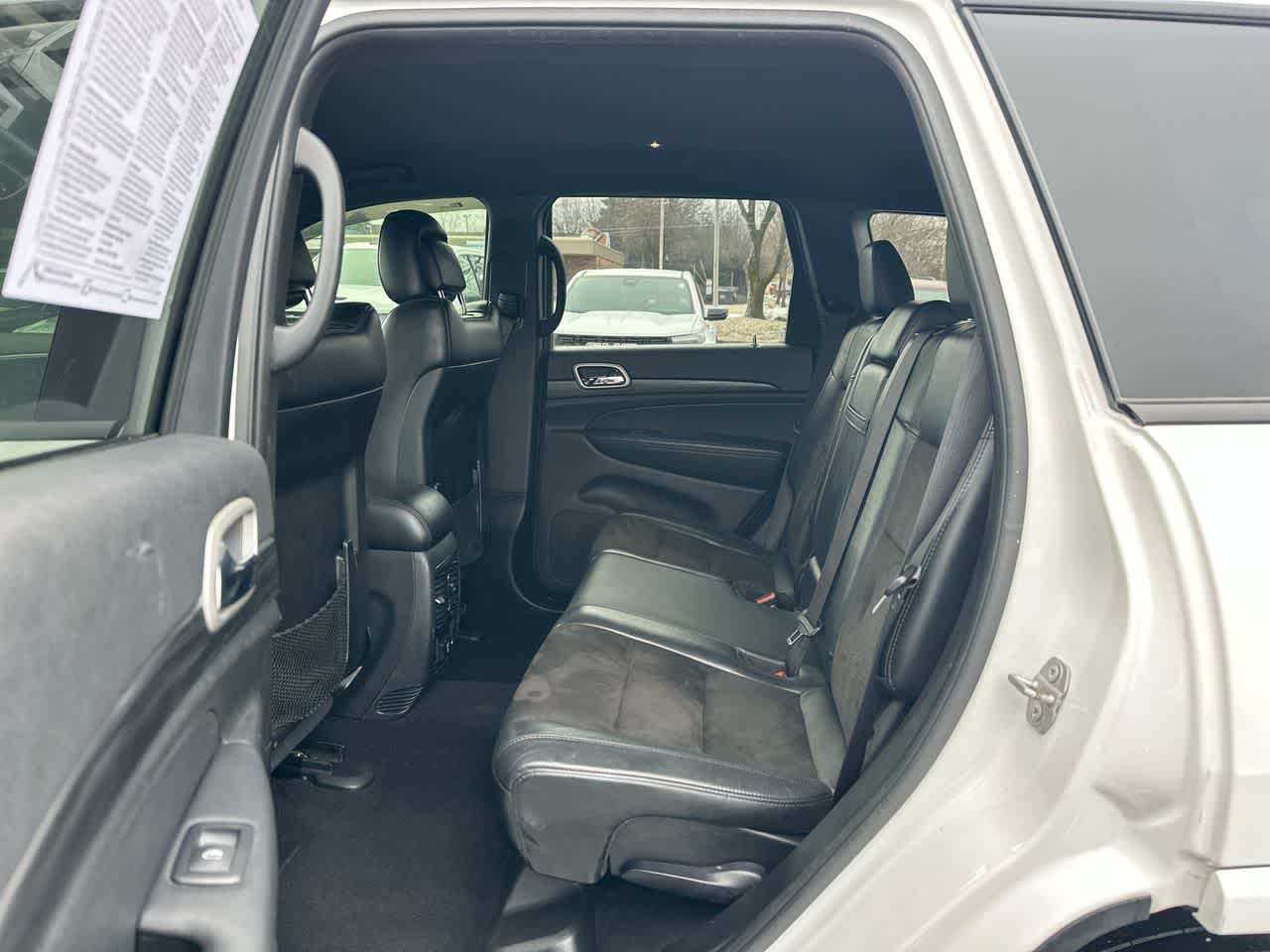 Thumbnail: 2020 Jeep Grand Cherokee - 24