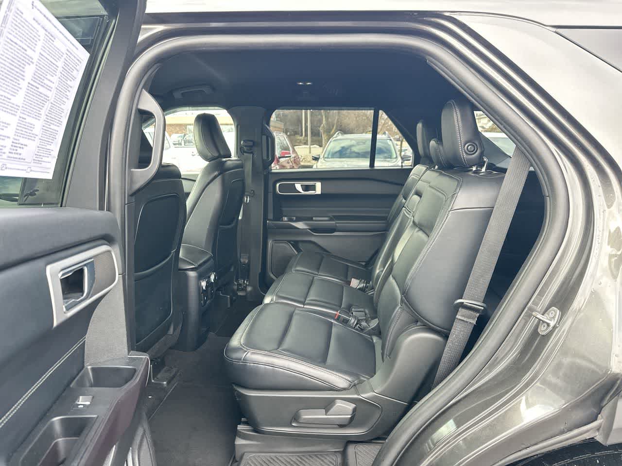 Thumbnail: 2020 Ford Explorer - 24