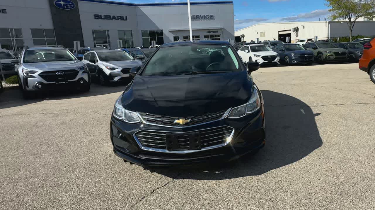 Thumbnail: 2016 Chevrolet Cruze - 3