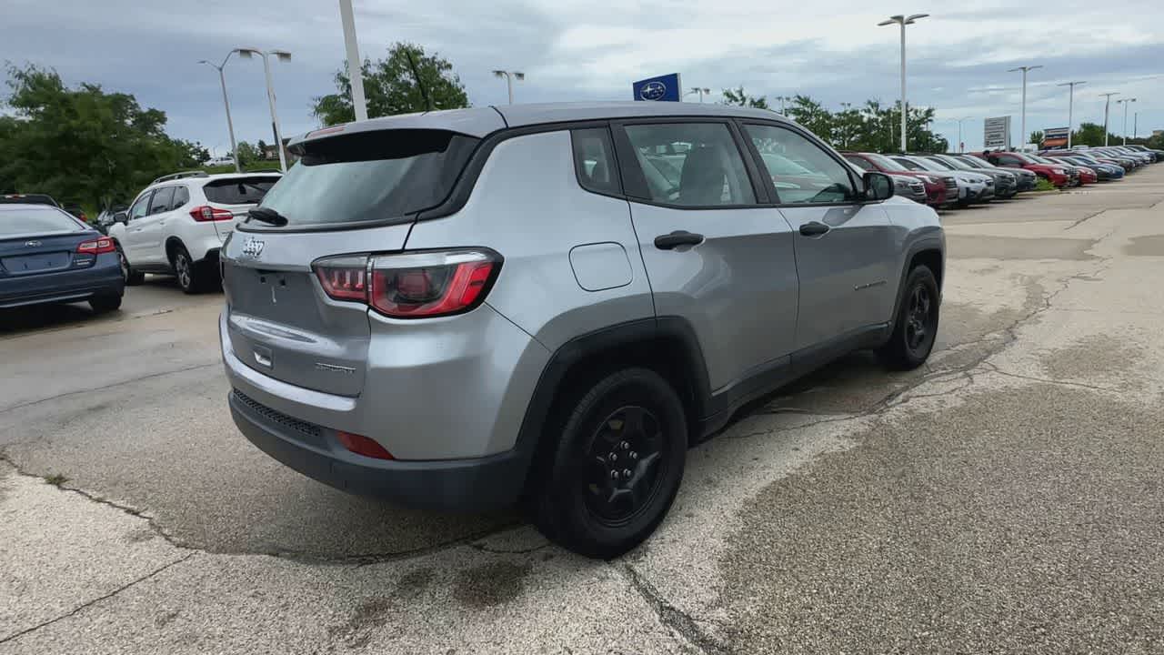 Thumbnail: 2018 Jeep Compass - 8