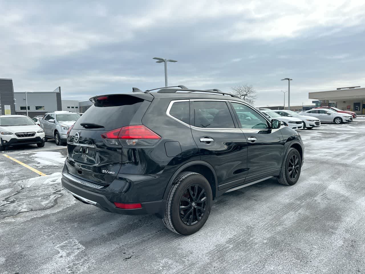 Thumbnail: 2017 Nissan Rogue - 13