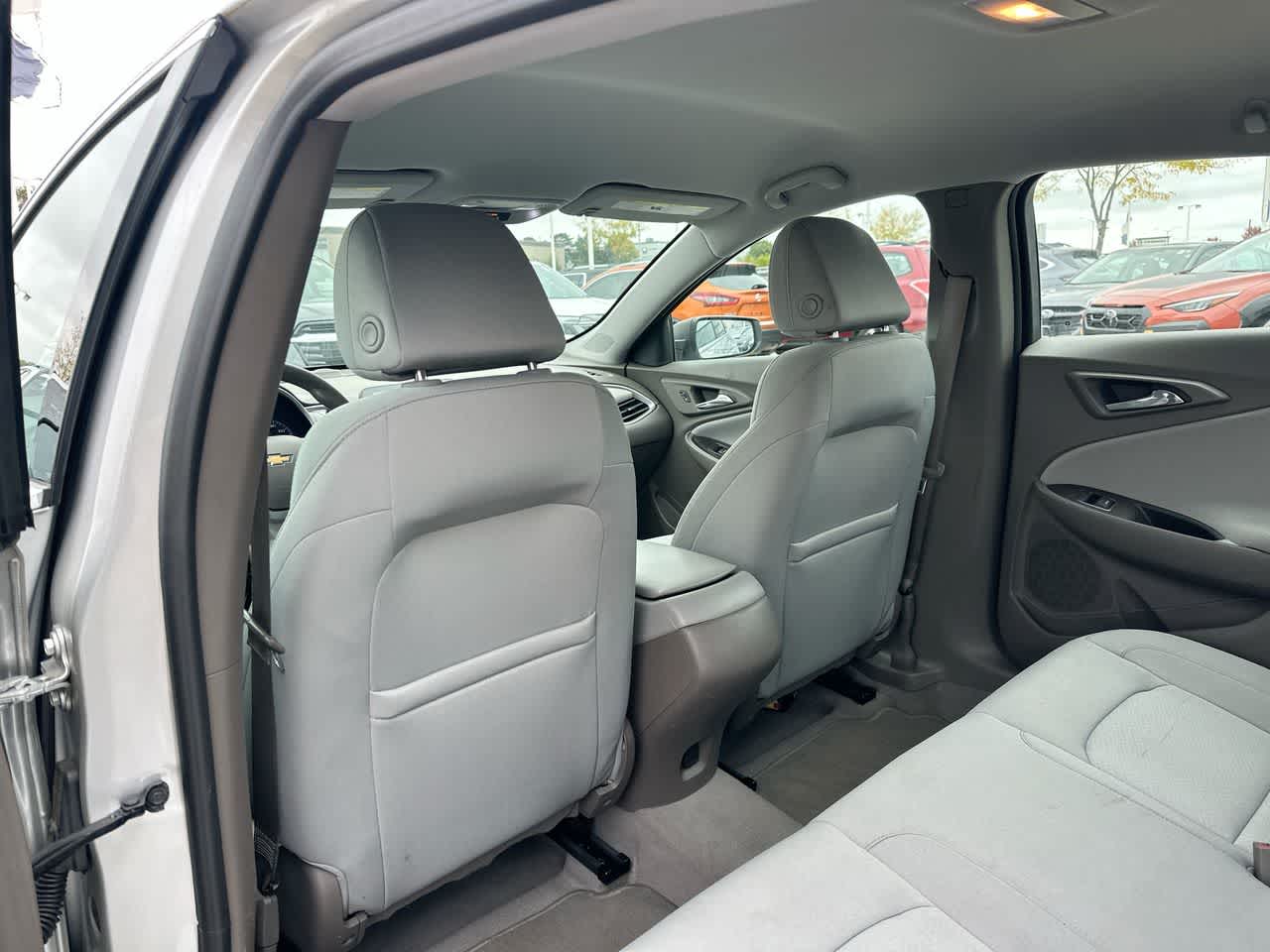 Thumbnail: 2020 Chevrolet Malibu - 23