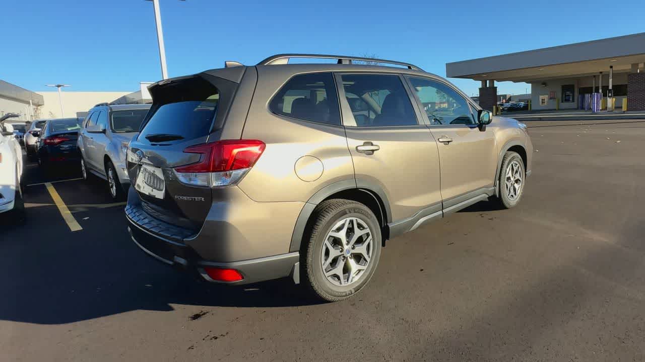 Thumbnail: 2019 Subaru Forester - 8