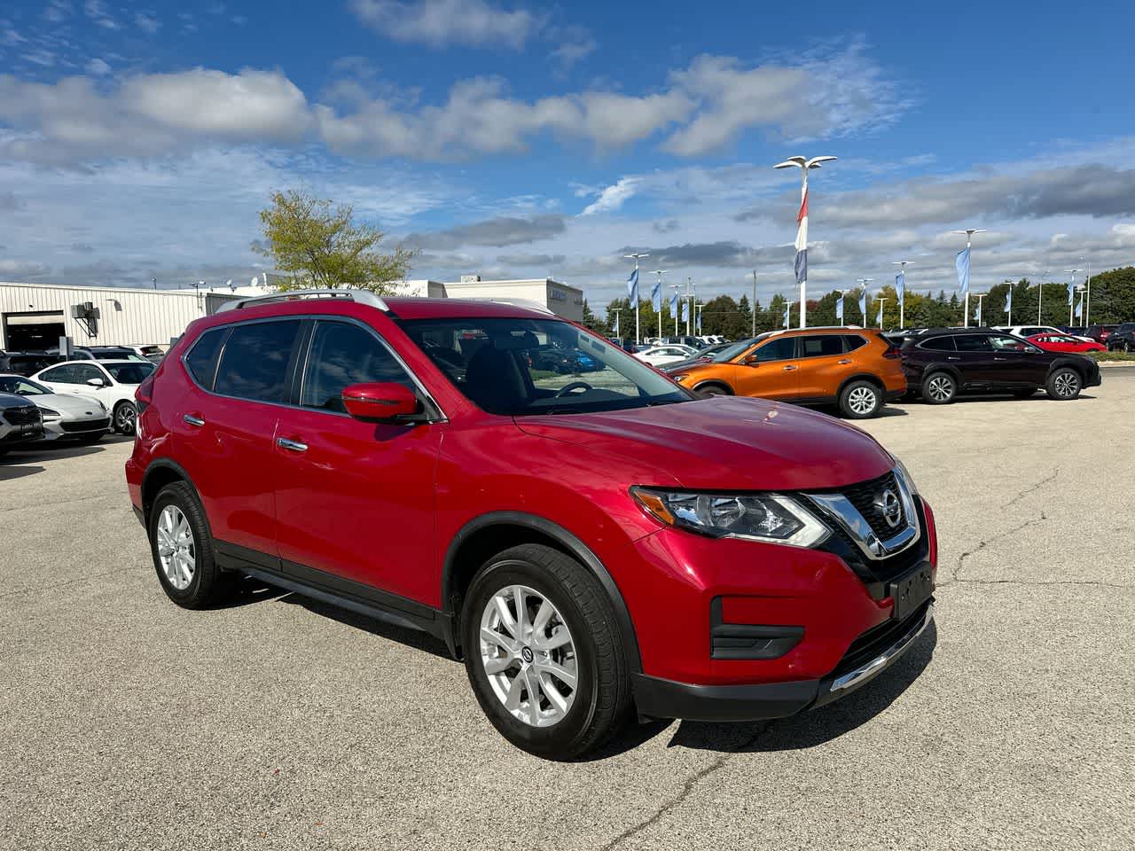Thumbnail: 2017 Nissan Rogue - 15