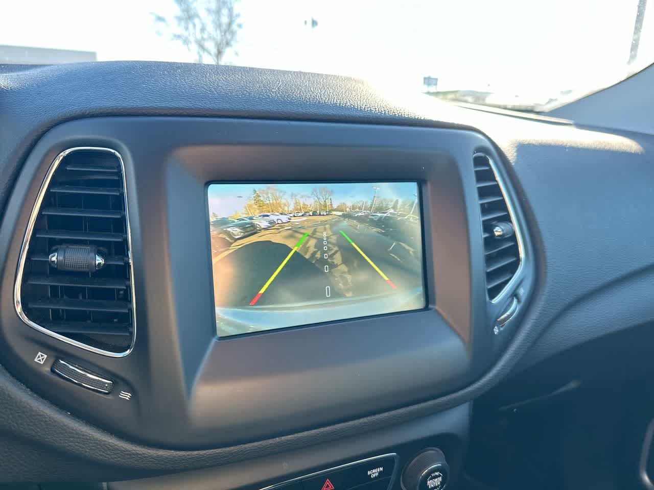 Thumbnail: 2018 Jeep Compass - 31