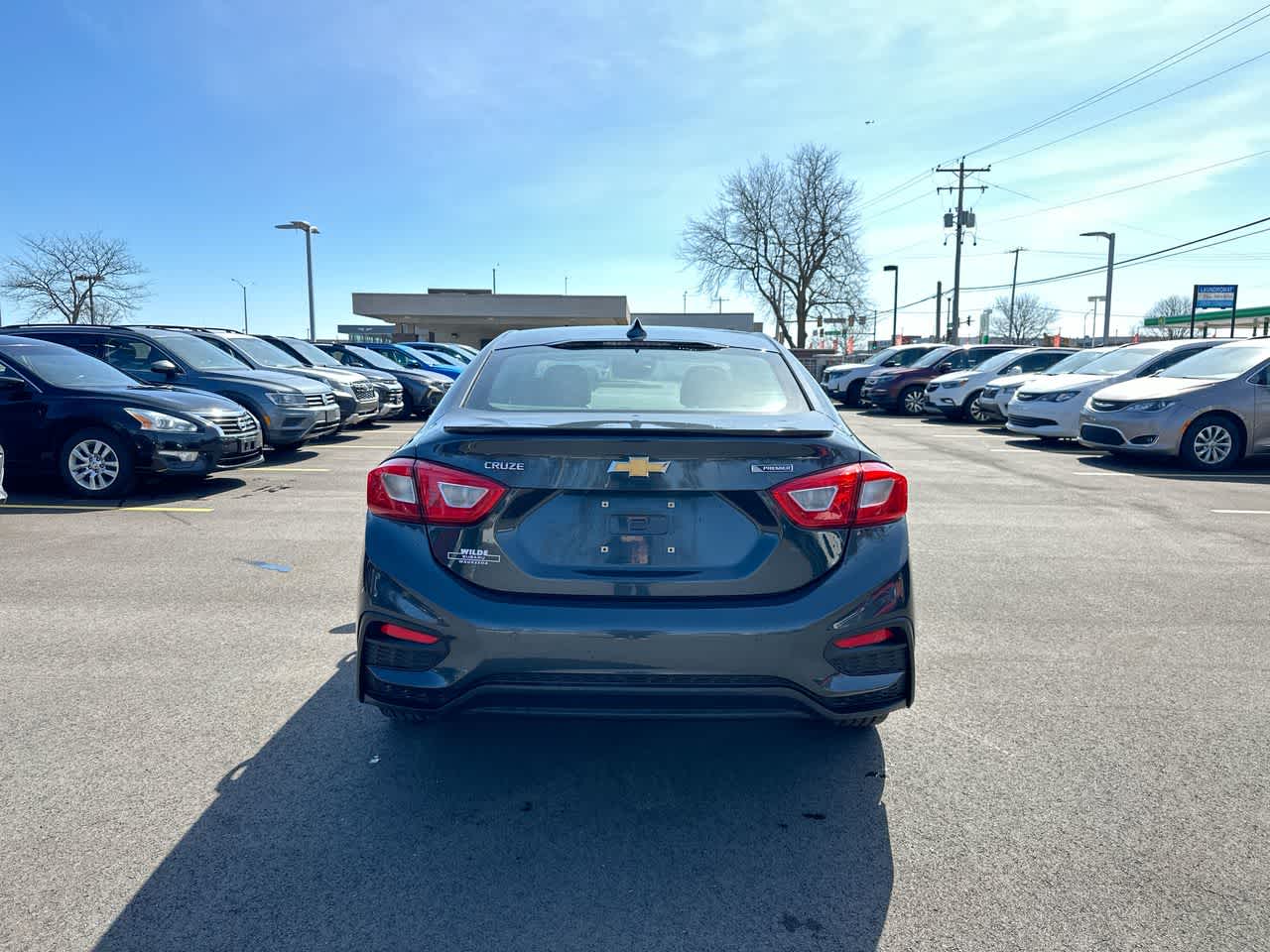 Thumbnail: 2018 Chevrolet Cruze - 12