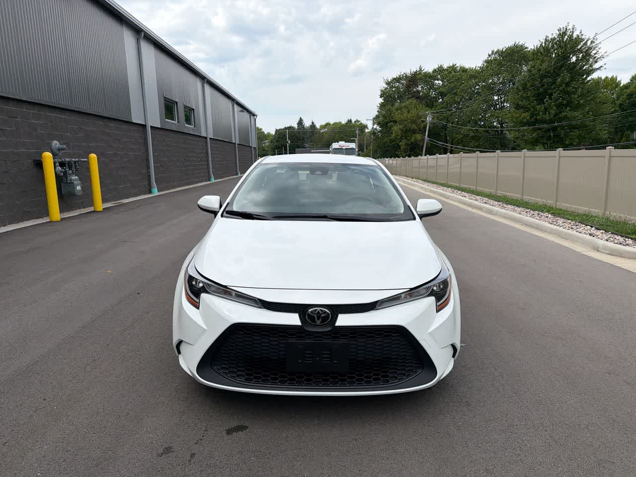 2021 Toyota Corolla LE - Photo 16