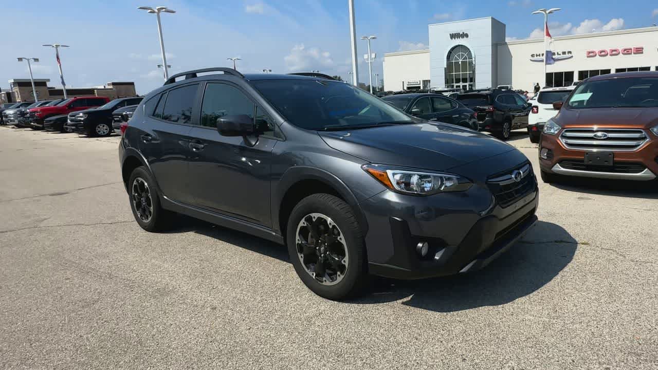 2023 Subaru Crosstrek Premium photo 2