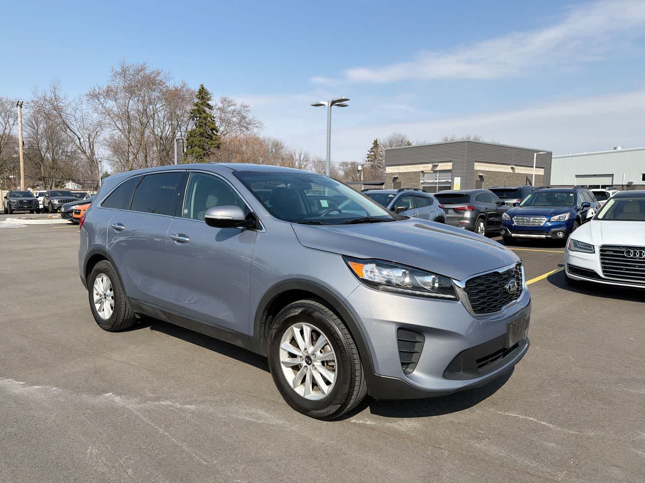 Thumbnail: 2020 Kia Sorento - 16