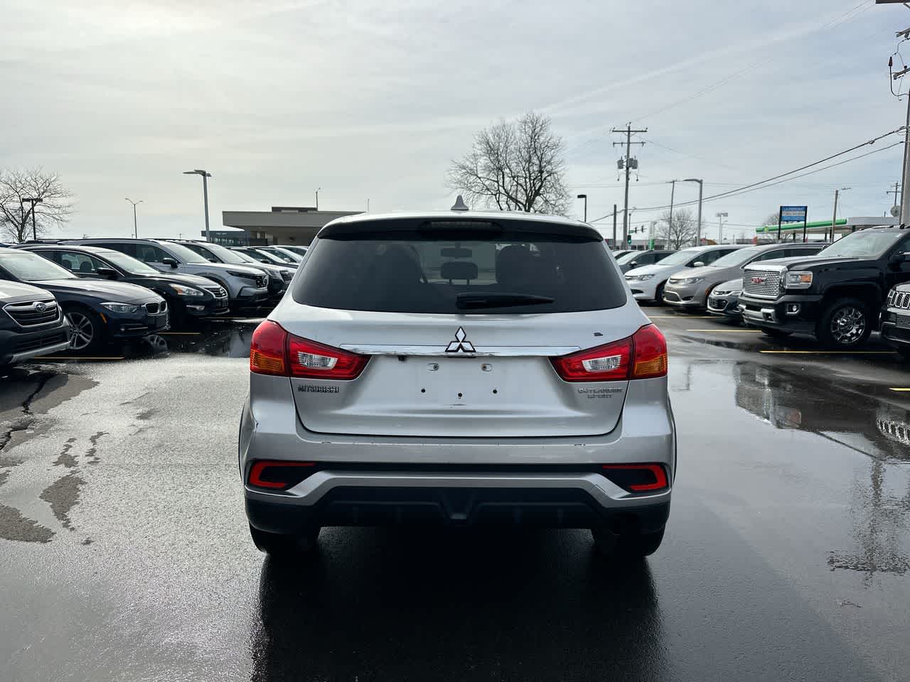 Thumbnail: 2018 Mitsubishi Outlander Sport - 12