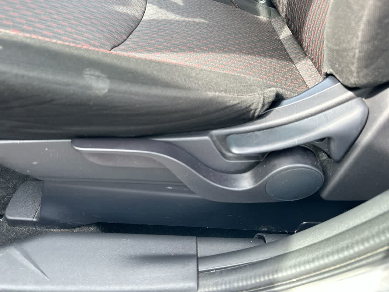 Thumbnail: 2018 Mitsubishi Outlander Sport - 22