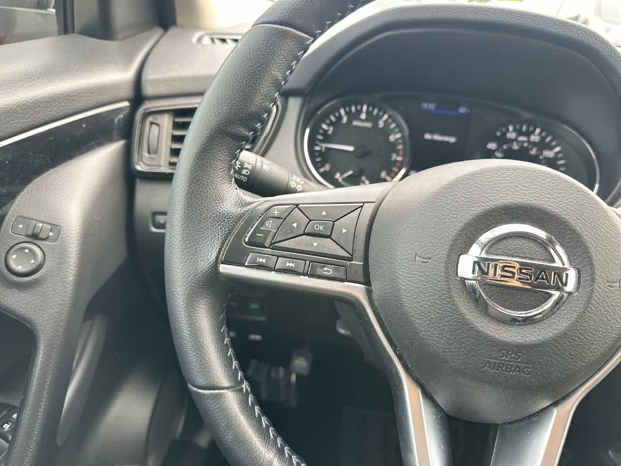 Thumbnail: 2020 Nissan Rogue Sport - 28