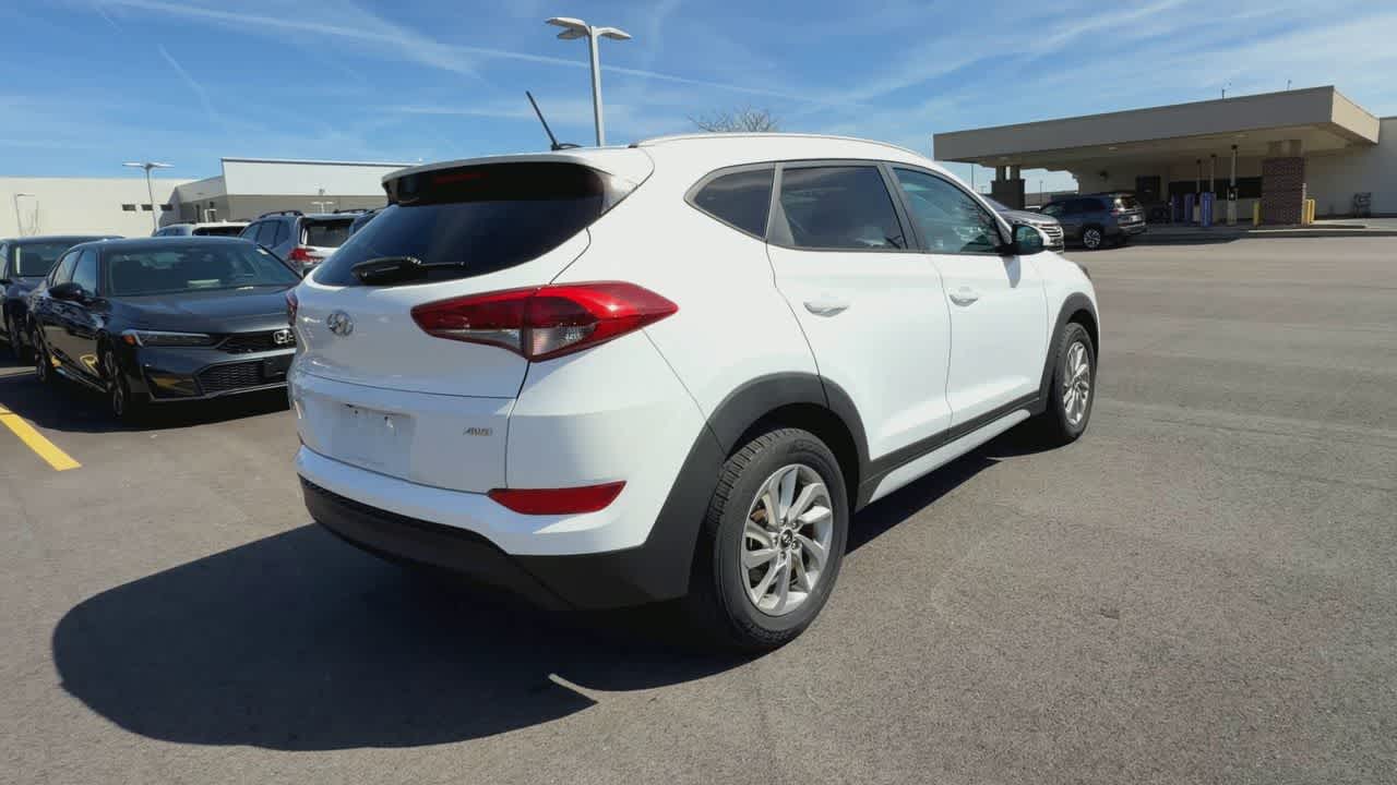 Thumbnail: 2017 Hyundai Tucson - 8