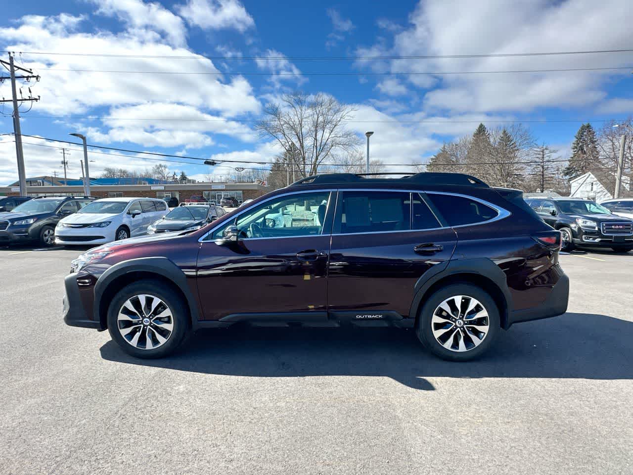 Thumbnail: 2023 Subaru Outback - 10