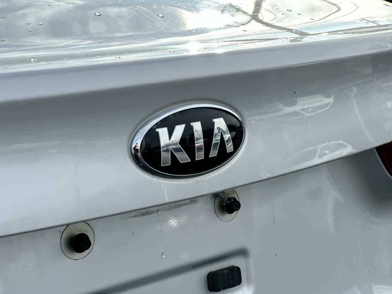 Thumbnail: 2017 Kia Forte - 17