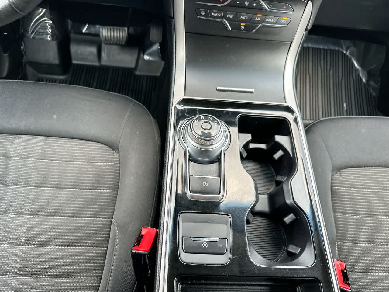 Thumbnail: 2019 Ford Edge - 33