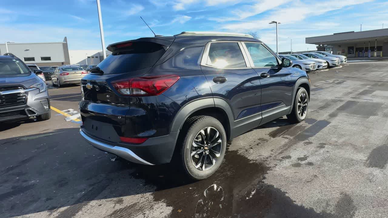 Thumbnail: 2021 Chevrolet TrailBlazer - 8