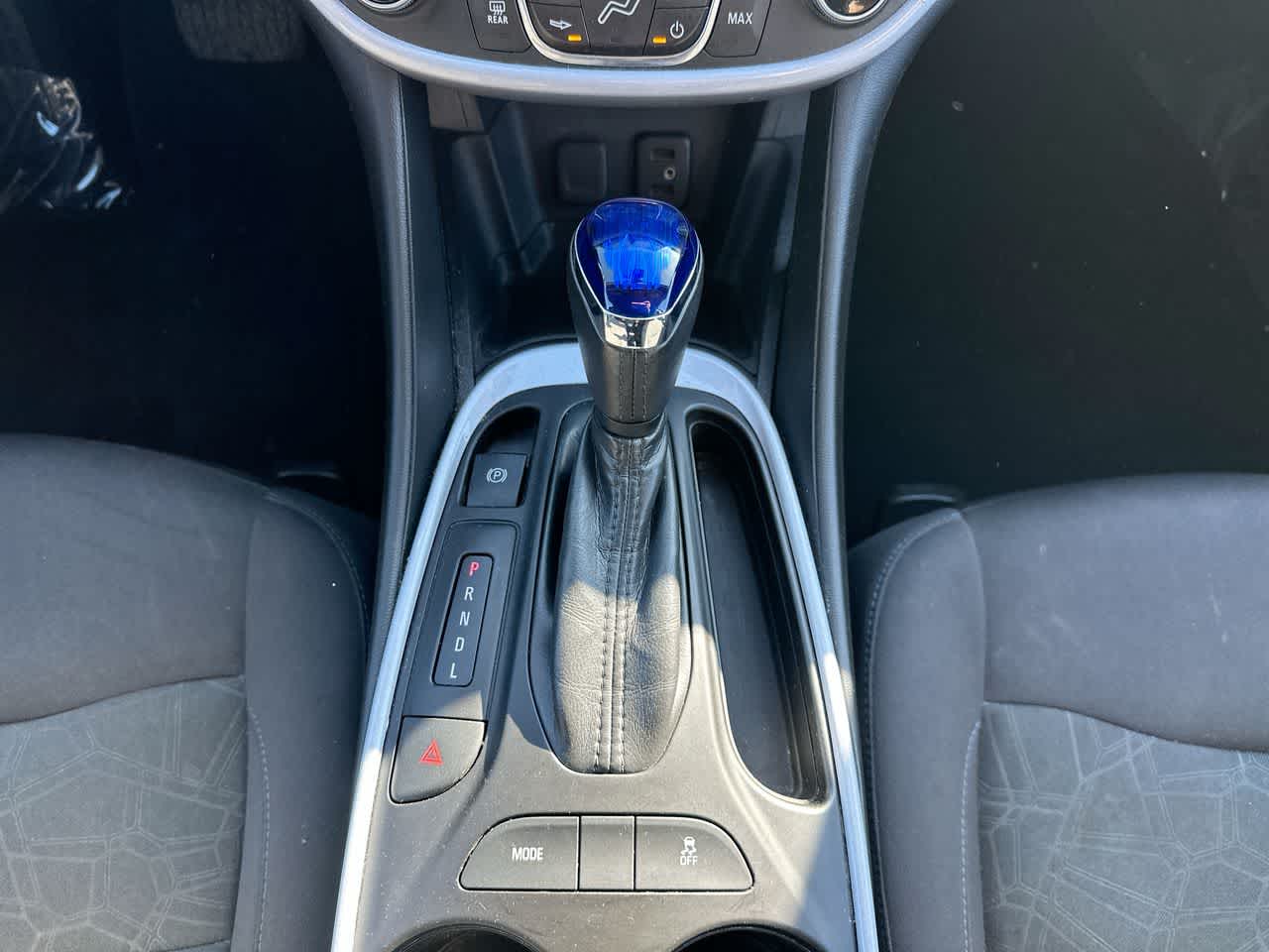 Thumbnail: 2017 Chevrolet Volt - 32