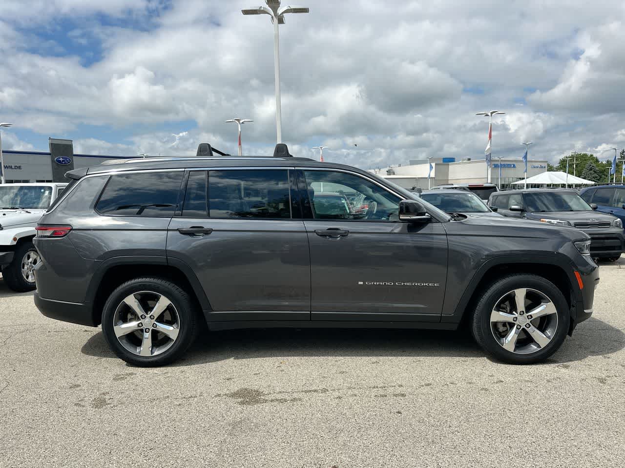 Thumbnail: 2021 Jeep Grand Cherokee L - 14