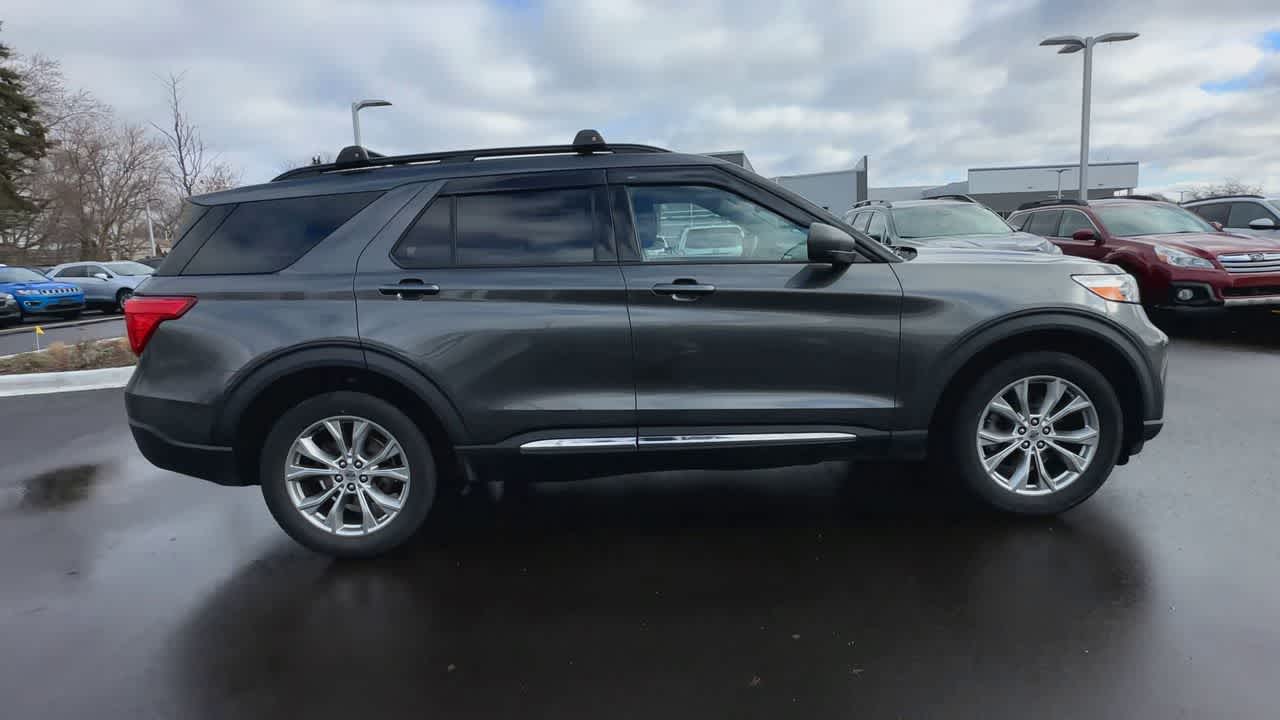 Thumbnail: 2020 Ford Explorer - 9