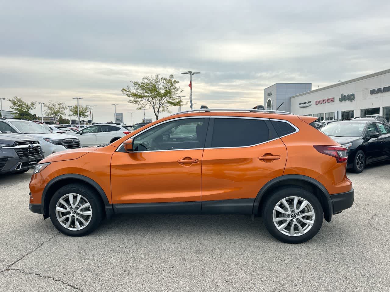 Thumbnail: 2020 Nissan Rogue Sport - 10