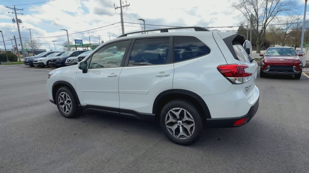 Thumbnail: 2021 Subaru Forester - 6