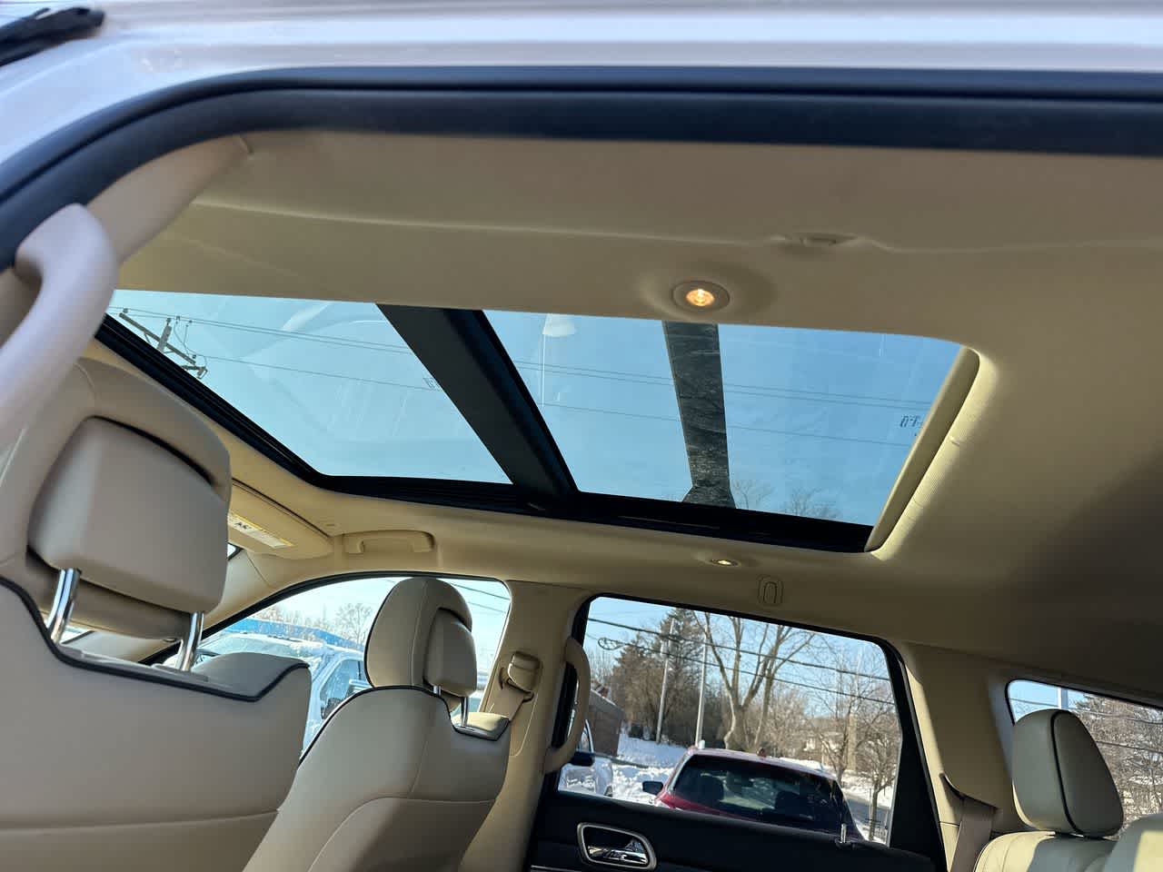 Thumbnail: 2017 Jeep Grand Cherokee - 25