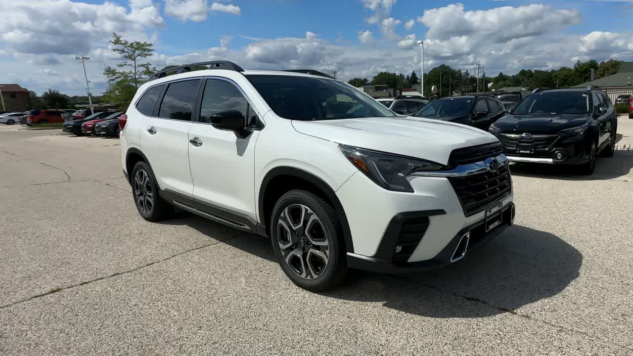 2025 Subaru Ascent Touring photo 2