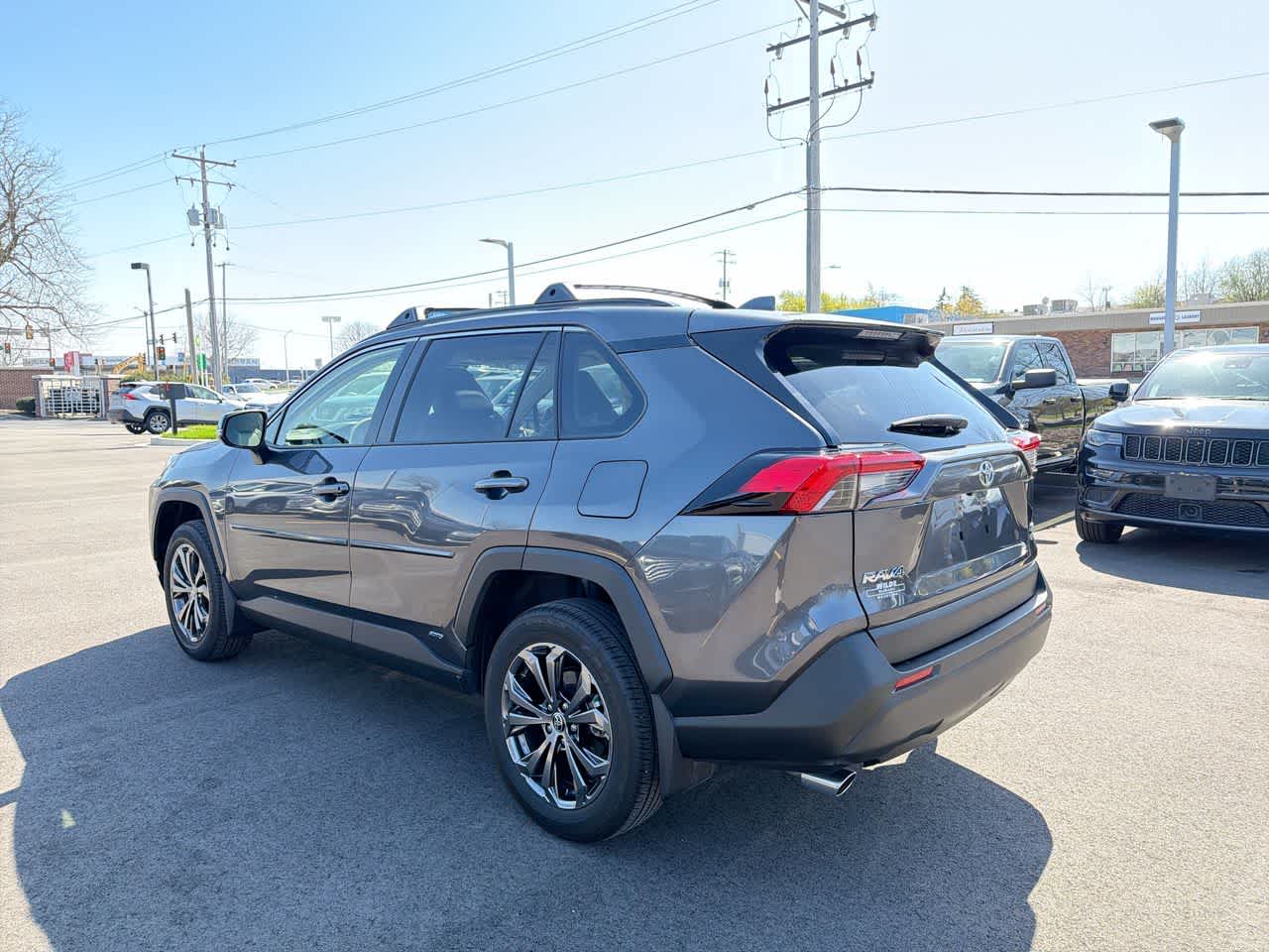 Thumbnail: 2025 Toyota RAV4 - 11