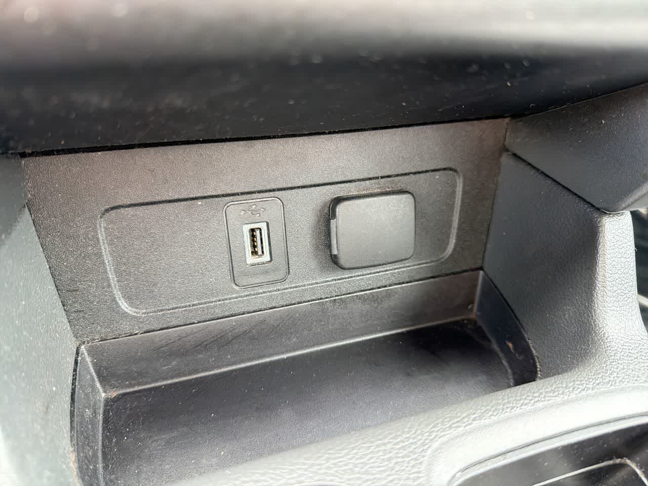 Thumbnail: 2018 Ford Escape - 32