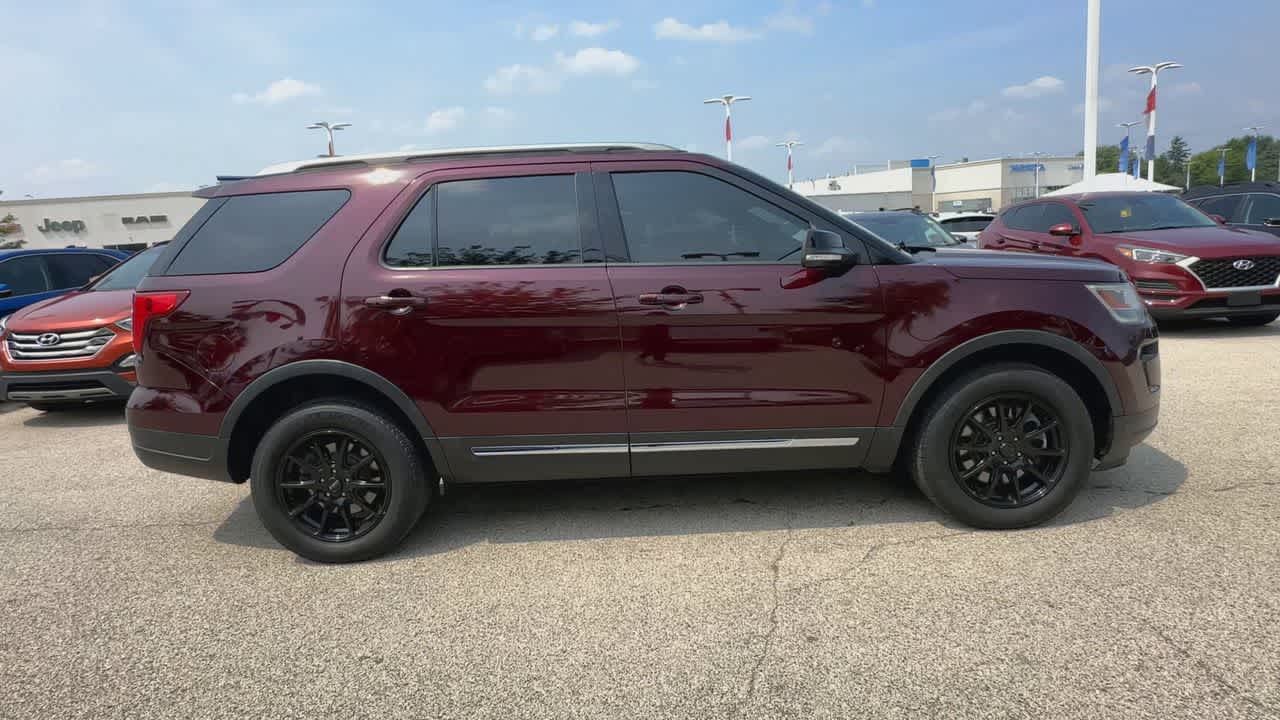 Thumbnail: 2018 Ford Explorer - 9