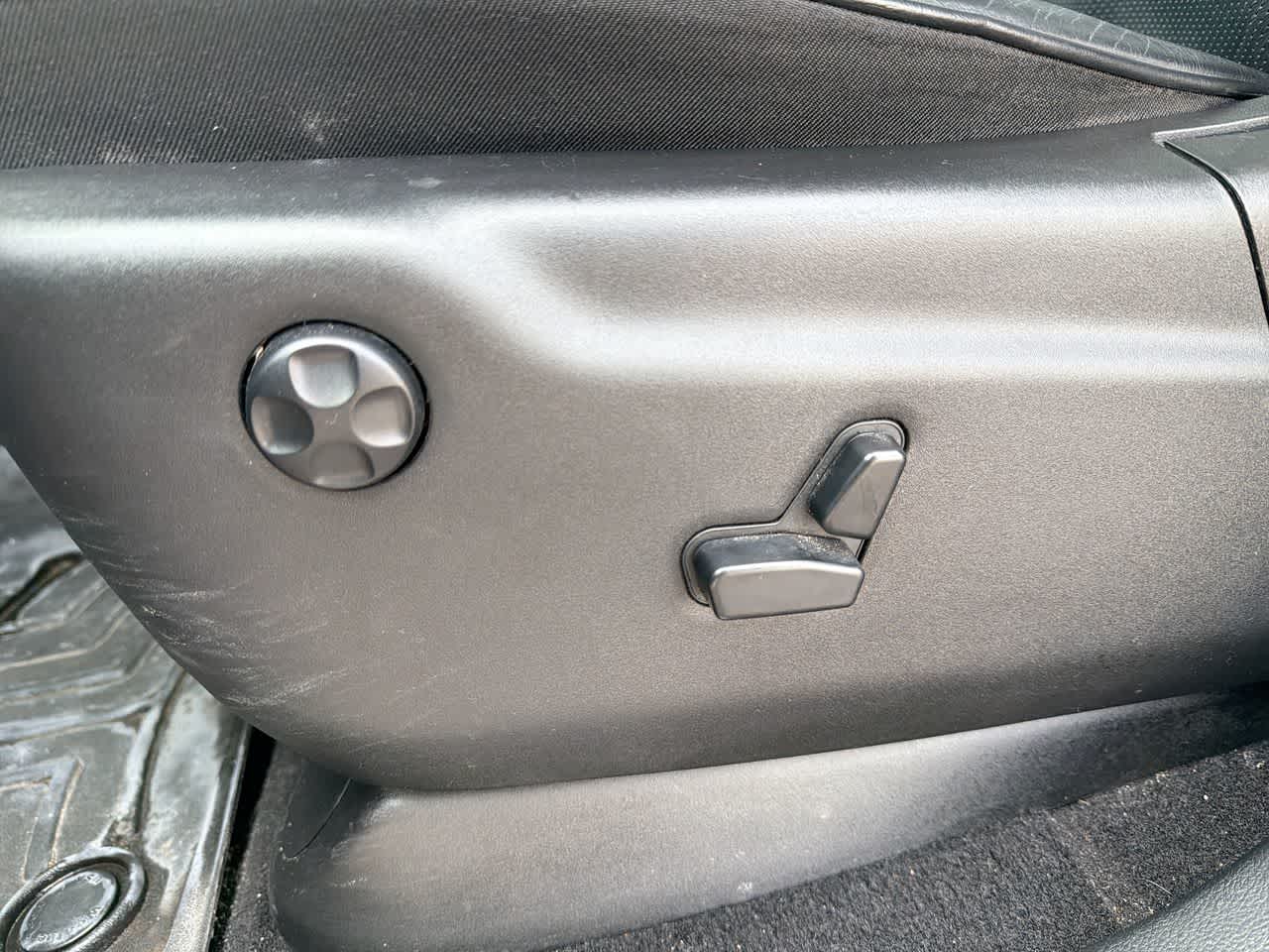 Thumbnail: 2020 Jeep Grand Cherokee - 22