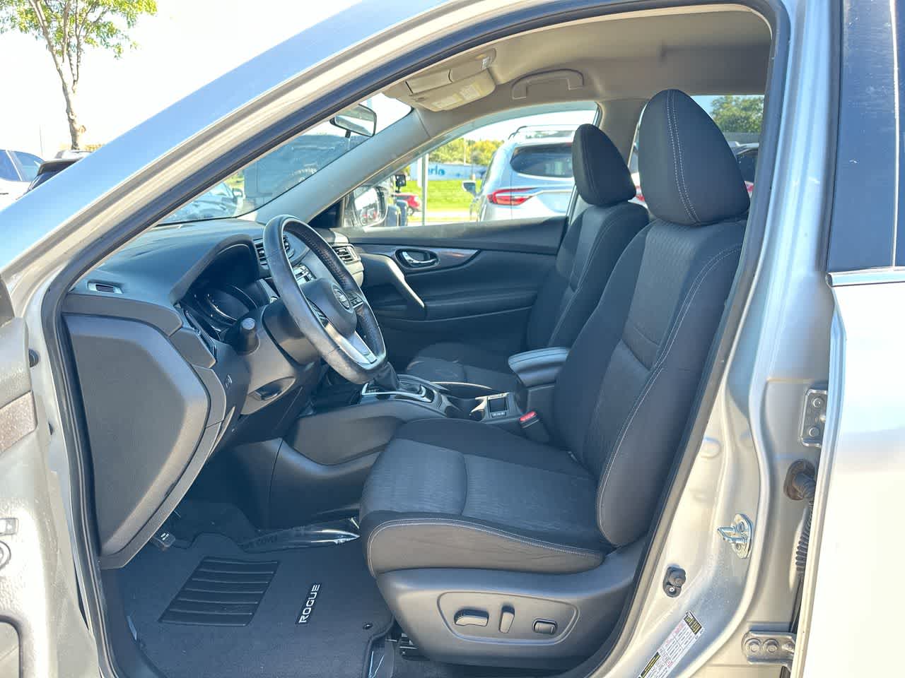 Thumbnail: 2019 Nissan Rogue - 21