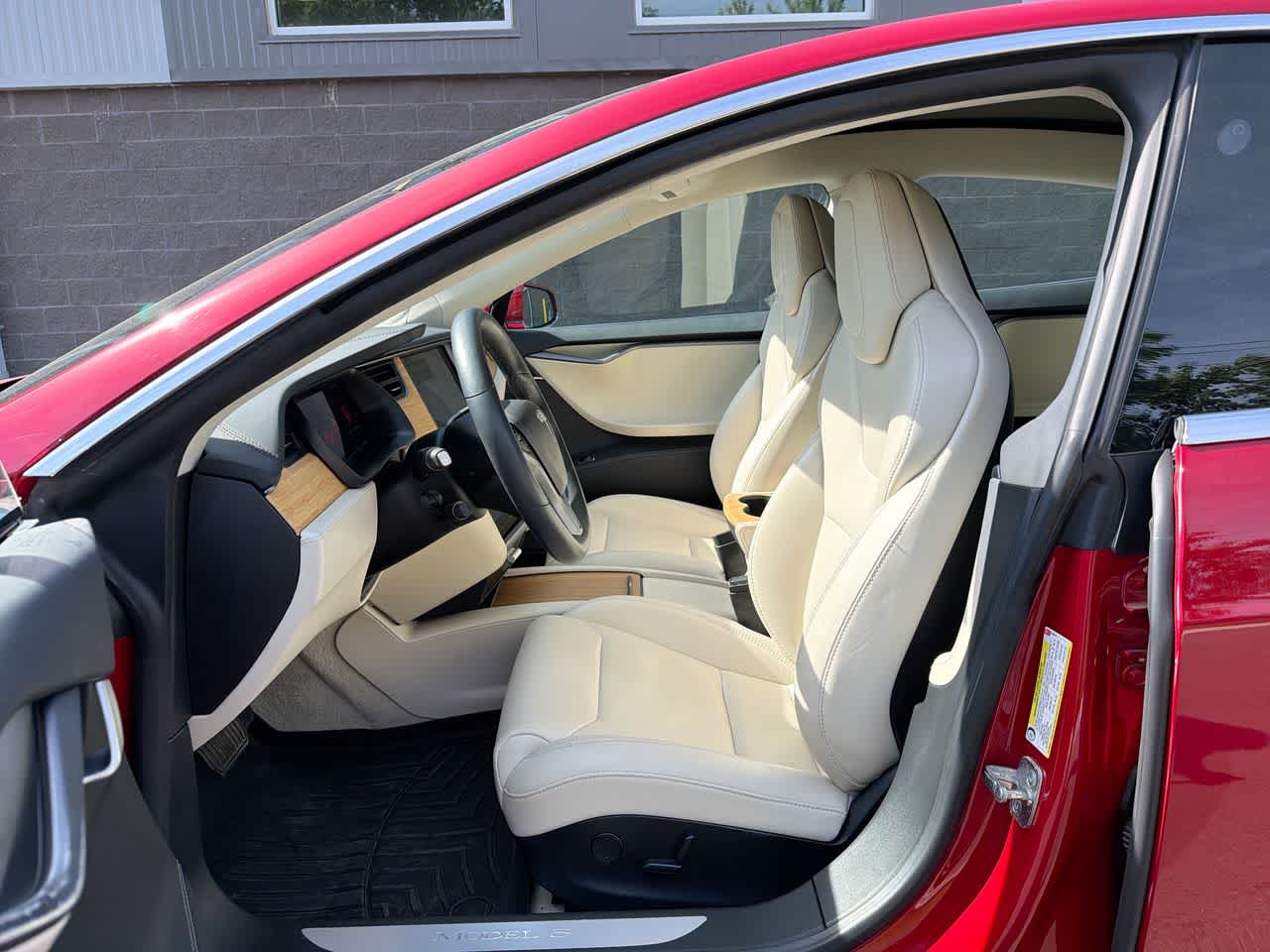 Thumbnail: 2018 Tesla Model S - 21