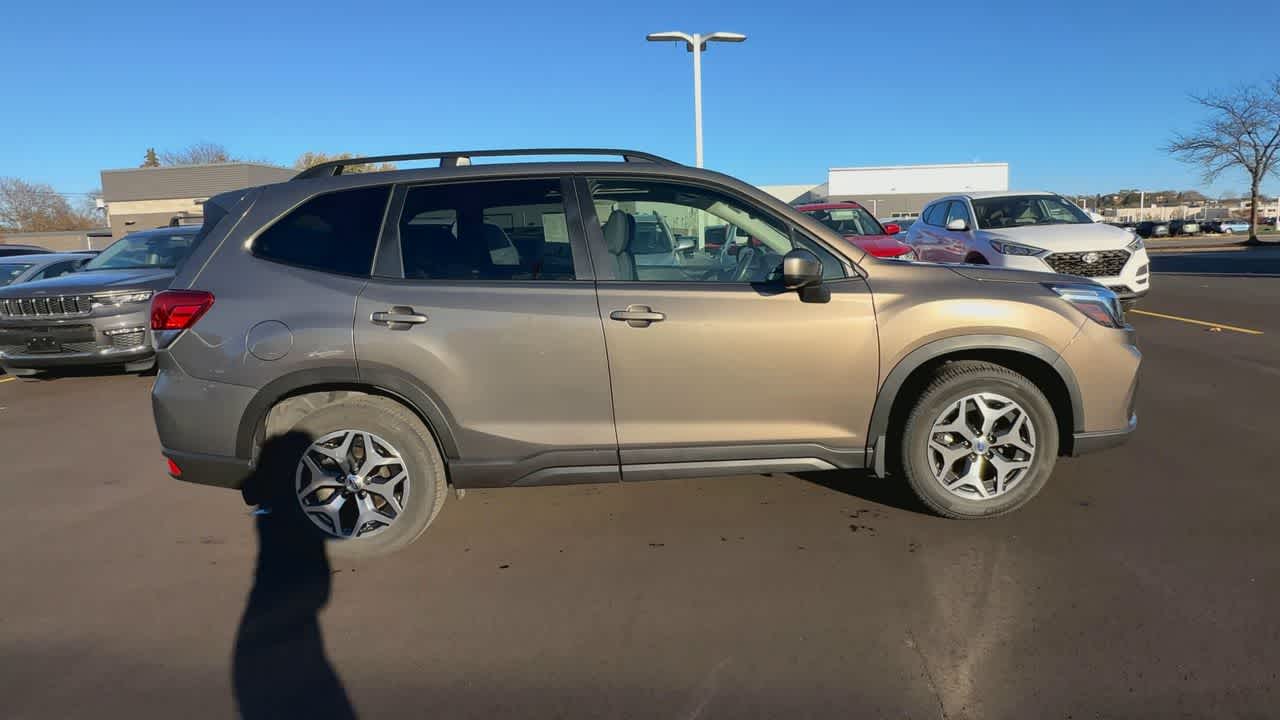 Thumbnail: 2019 Subaru Forester - 9