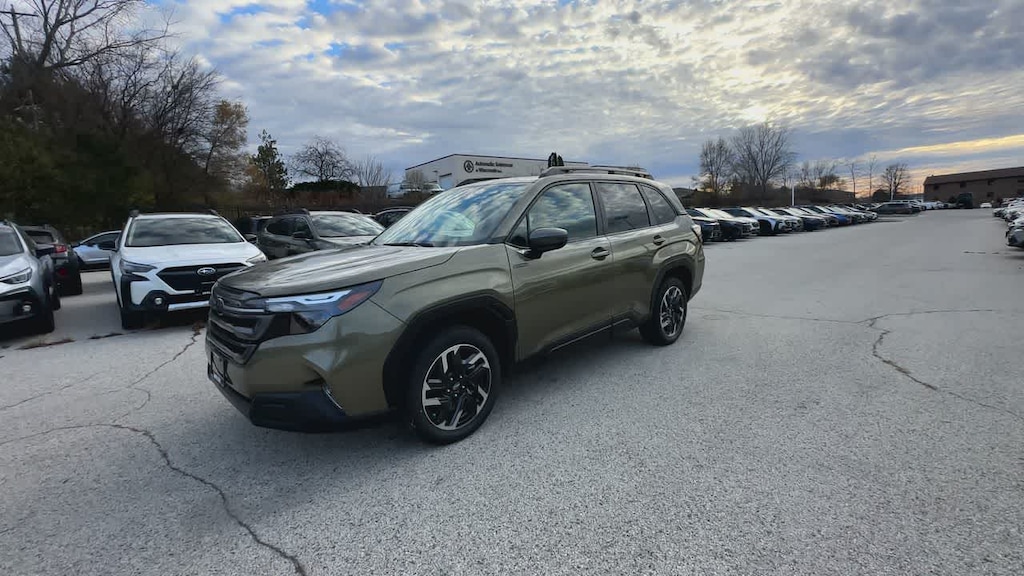 New 2025 Subaru Forester Hybrid Premium SUV