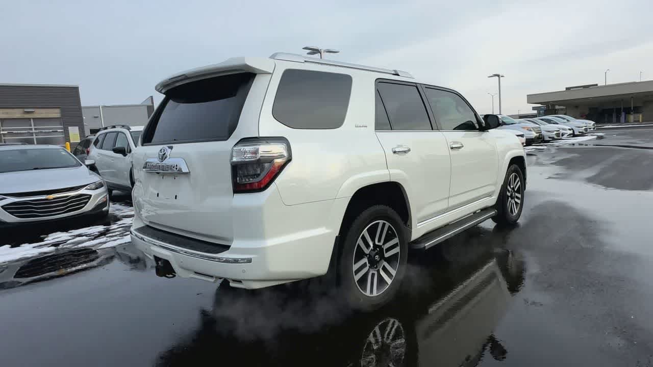 Thumbnail: 2020 Toyota 4Runner - 8
