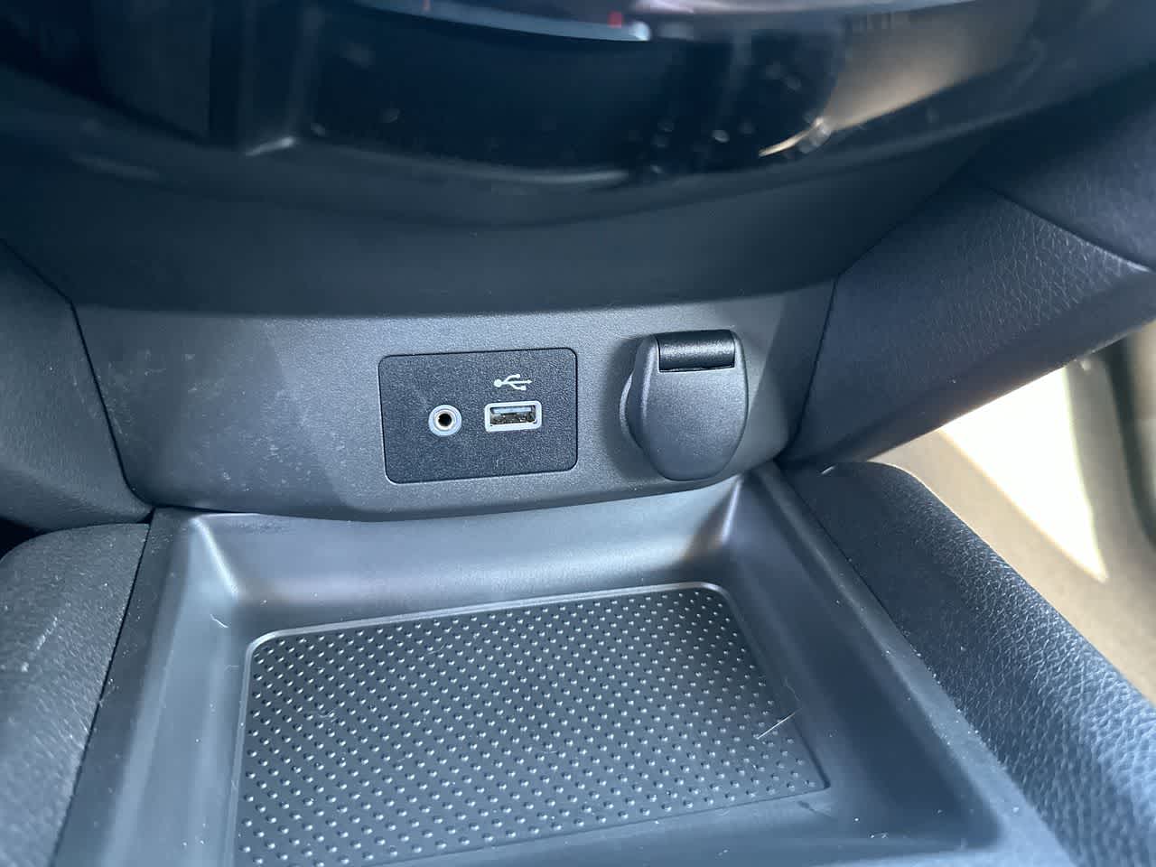 Thumbnail: 2019 Nissan Rogue - 32