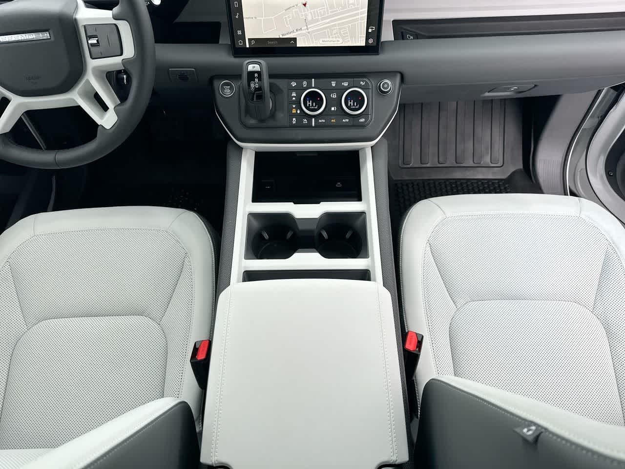 Thumbnail: 2025 Land Rover Defender - 29