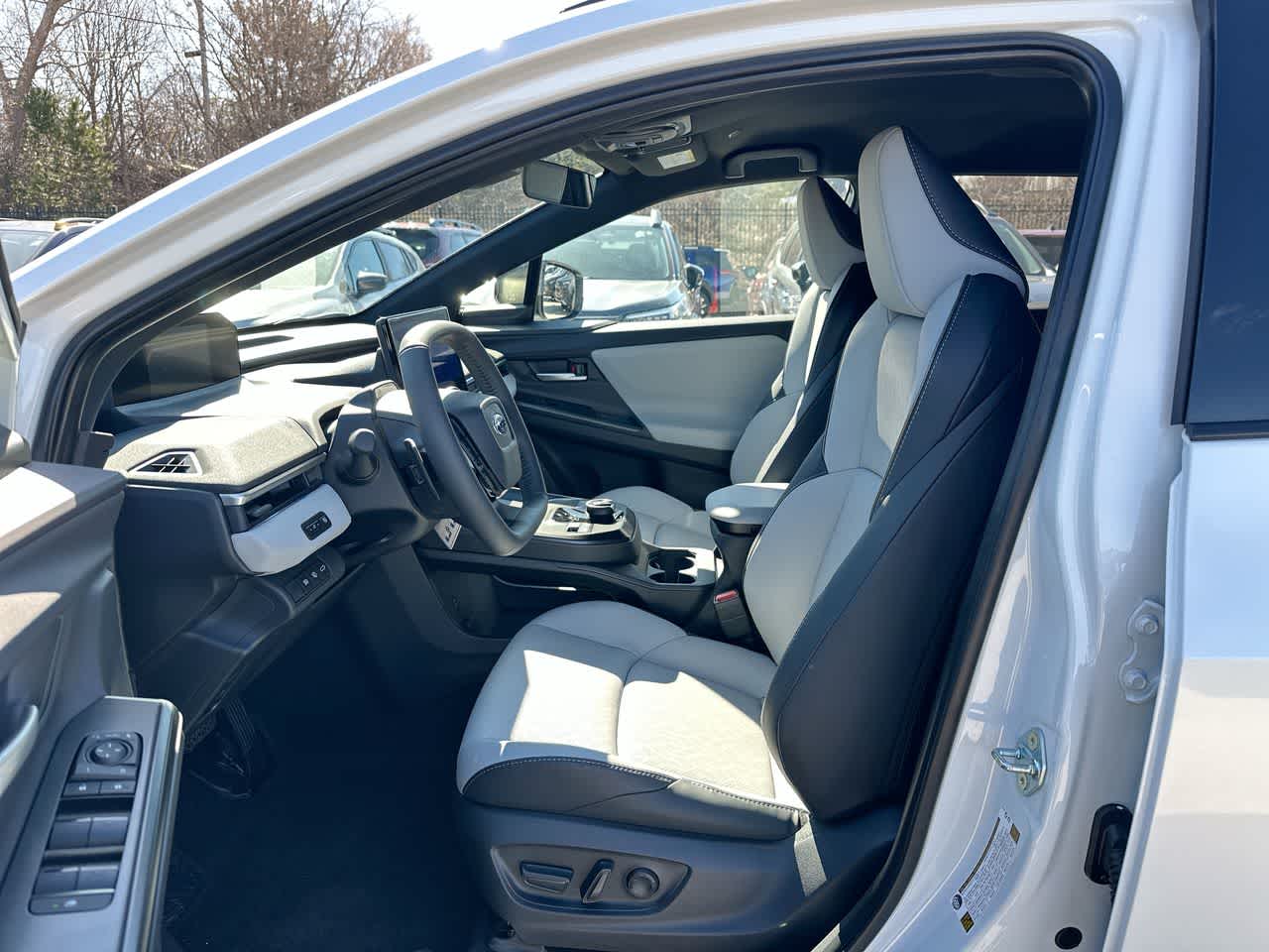 Thumbnail: 2026 Subaru Solterra - 21