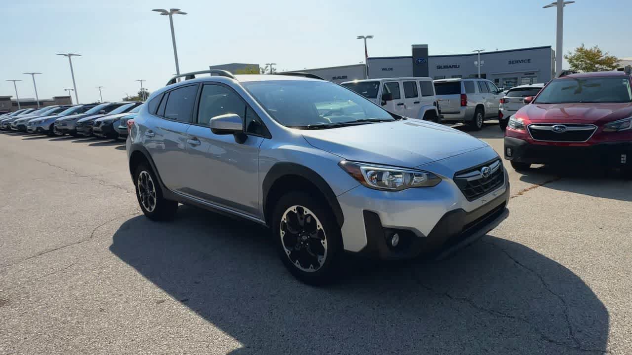 2023 Subaru Crosstrek Premium photo 2