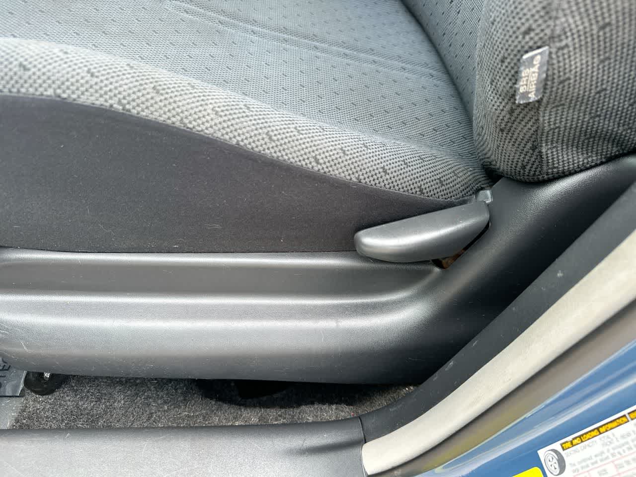 Thumbnail: 2010 Toyota Yaris - 22