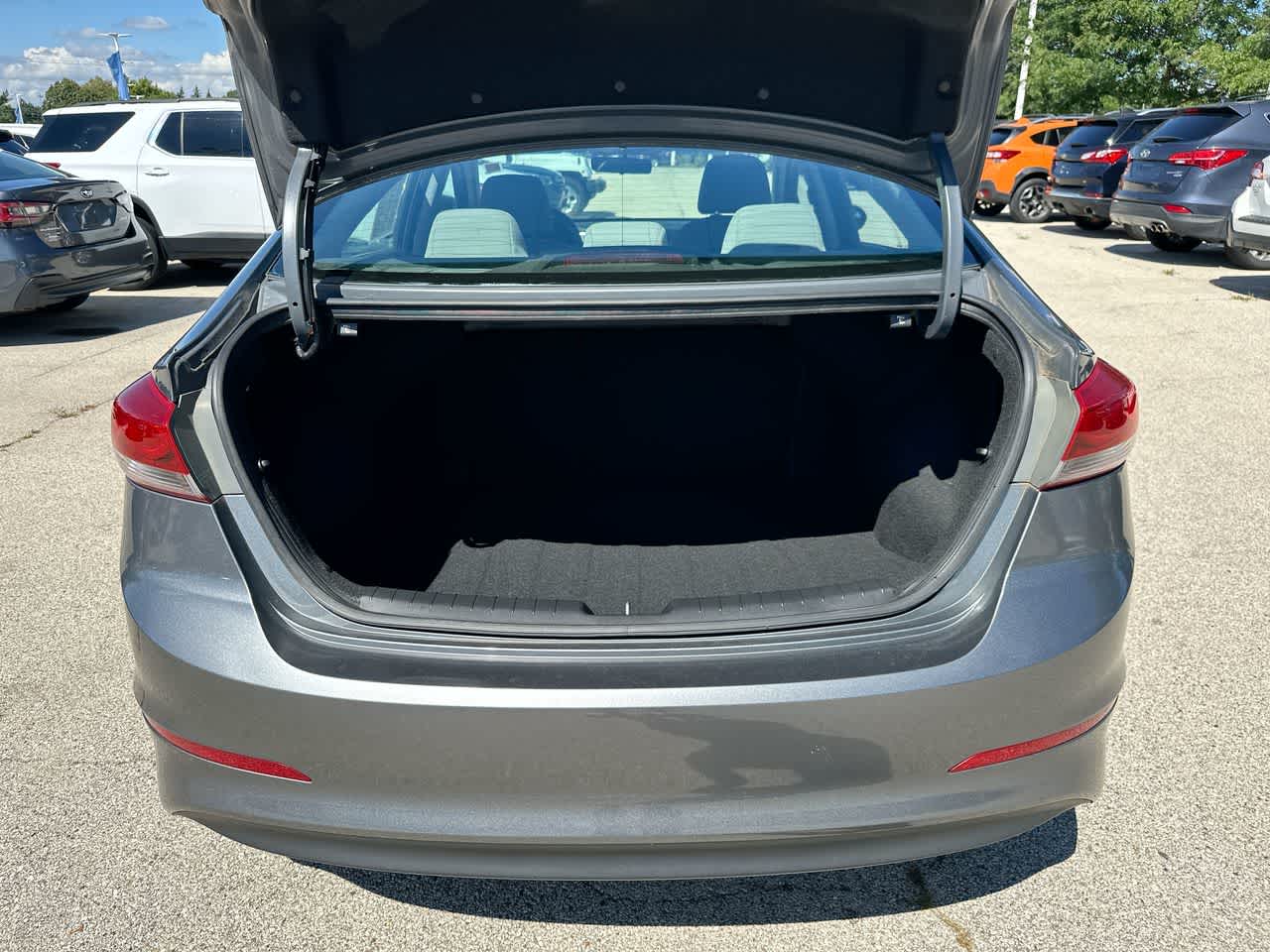 Thumbnail: 2017 Hyundai Elantra - 35